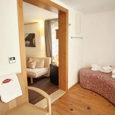 Turmhotel Zum Erasmus 3*