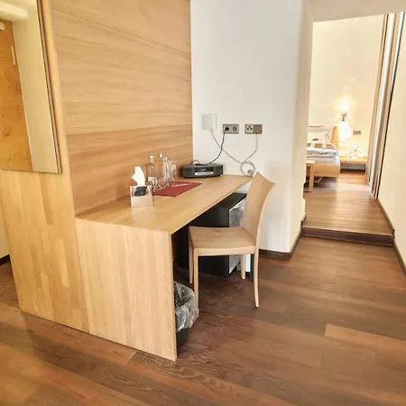 Turmhotel Zum Erasmus 3*