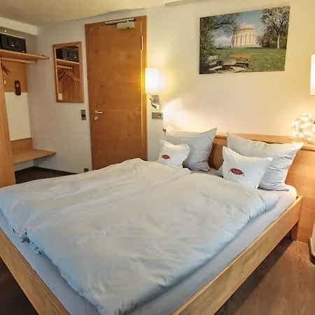 Turmhotel Zum Erasmus Hotel 3*