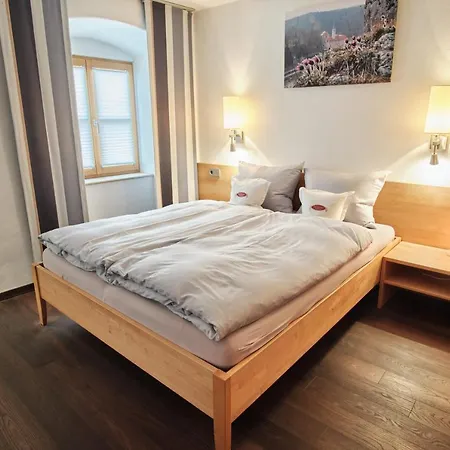 Hotel Turmhotel Zum Erasmus Kelheim