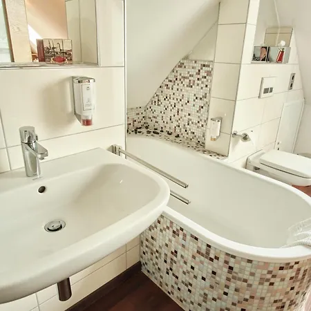 Turmhotel Zum Erasmus 3*