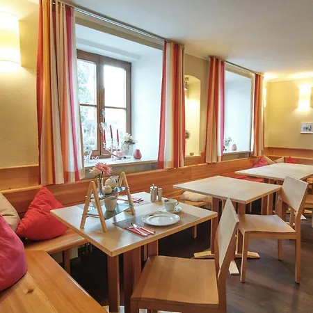 Turmhotel Zum Erasmus 3* Kelheim
